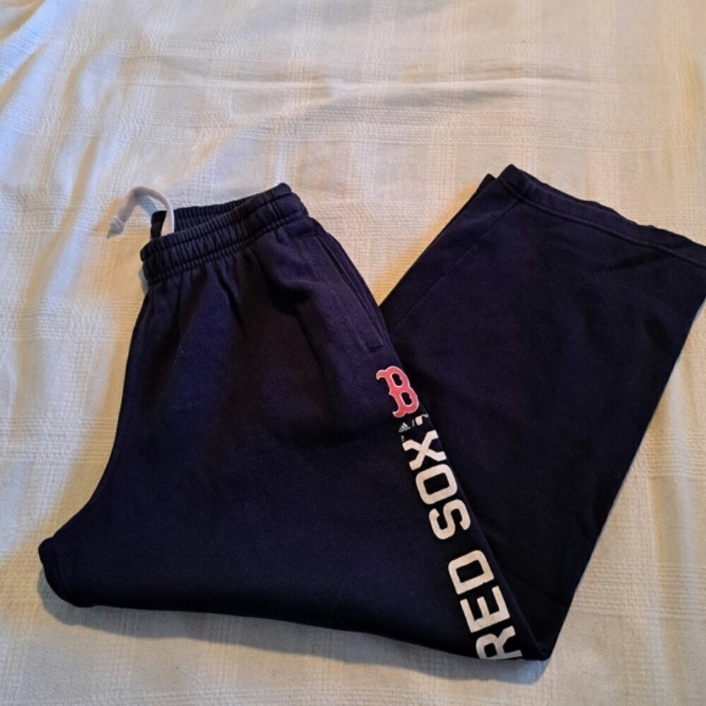 Adidas Boston Red Sox size girls 18/20 cropped swestpants